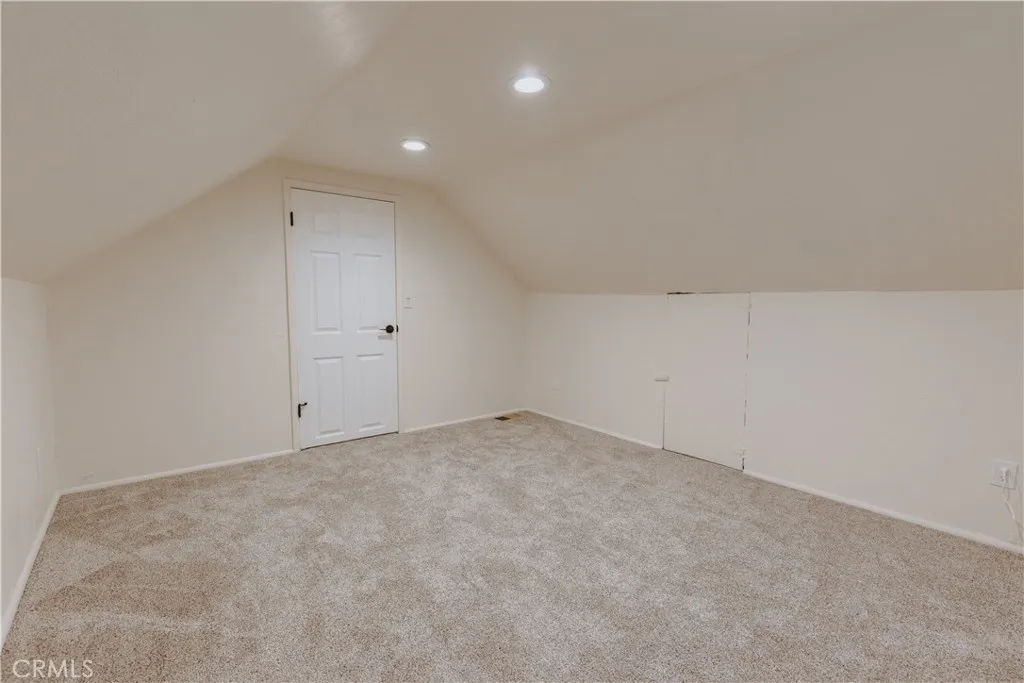 42520 Sonoma Dr, Big Bear Lake, California 92315 home-pic-12