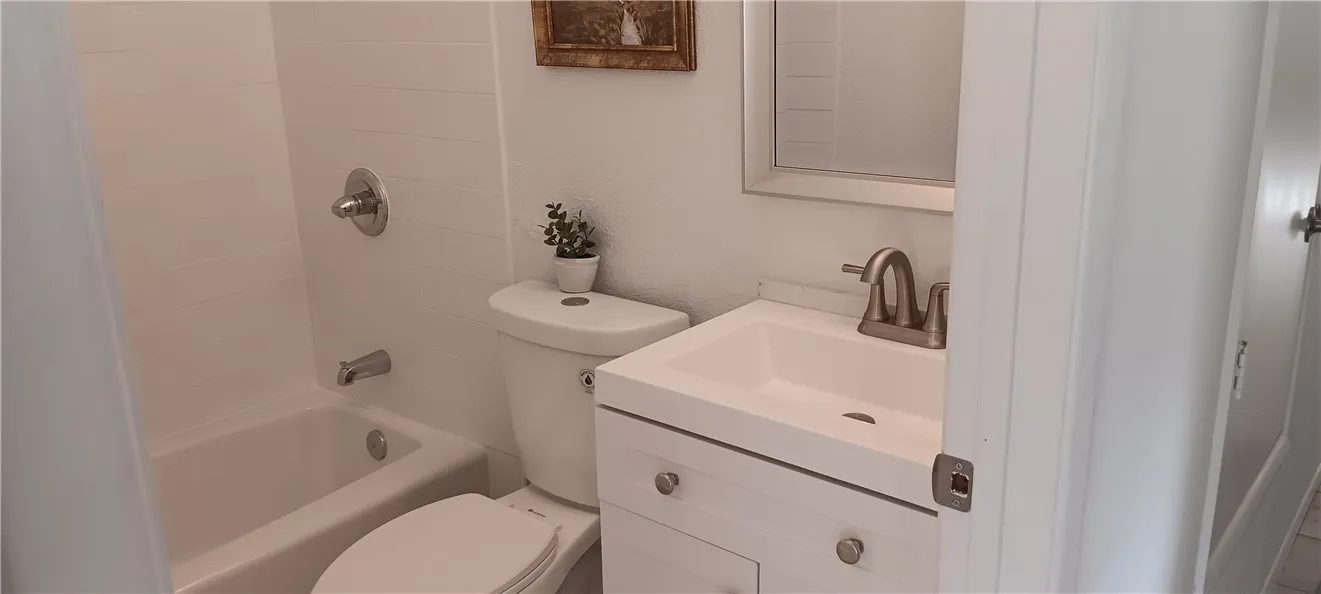 4208 Linda Vista, Fallbrook, California 92028 home-pic-16