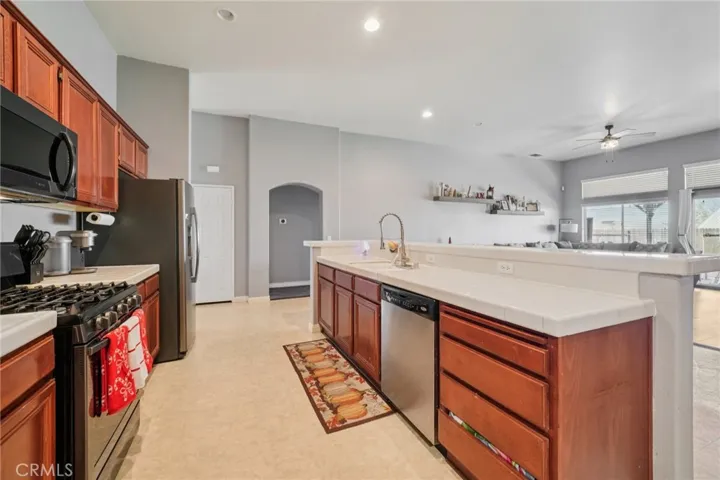 8959 Wedgewood Court, Hesperia, California 92344