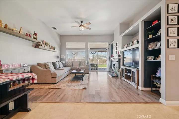 8959 Wedgewood Court, Hesperia, California 92344
