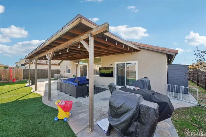8959 Wedgewood Court, Hesperia, California 92344