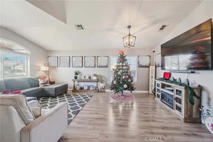 8959 Wedgewood Court, Hesperia, California 92344