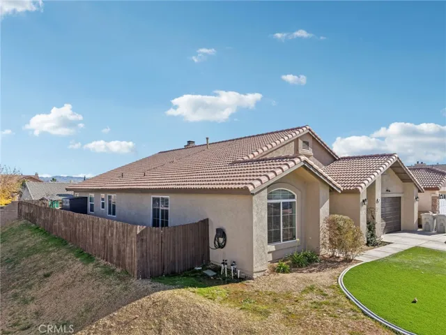 8959 Wedgewood Court, Hesperia, California 92344