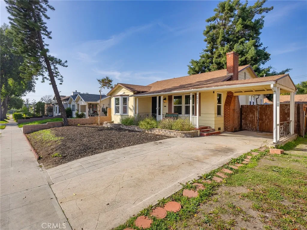 207 W Ash Avenue, Burbank, California 91502 home-pic-5