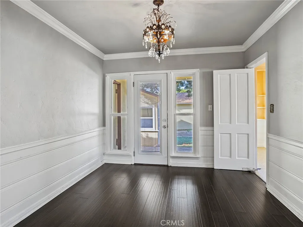 207 W Ash Avenue, Burbank, California 91502 home-pic-12