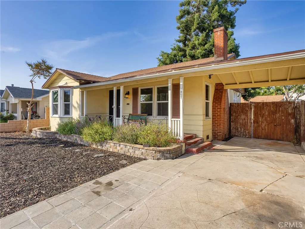207 W Ash Avenue, Burbank, California 91502 home-pic-6