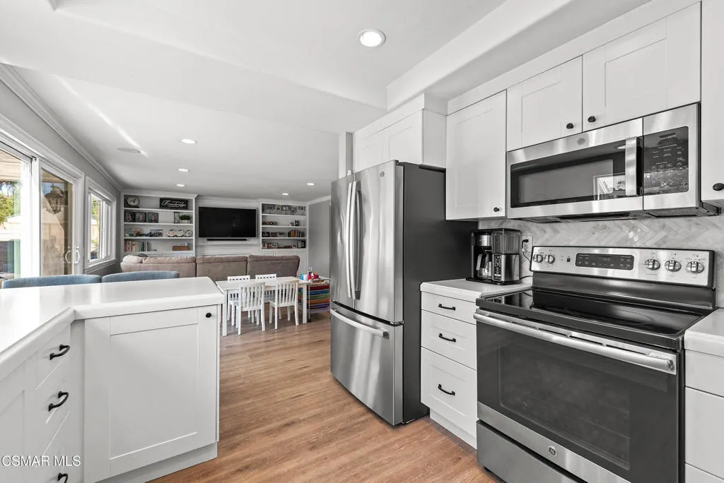 1141 Canyon Crest Court, Thousand Oaks, California 91360 home-pic-13