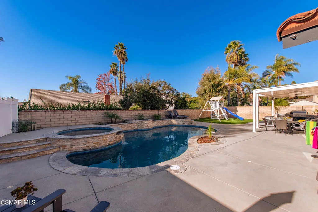1141 Canyon Crest Court, Thousand Oaks, California 91360 home-pic-34