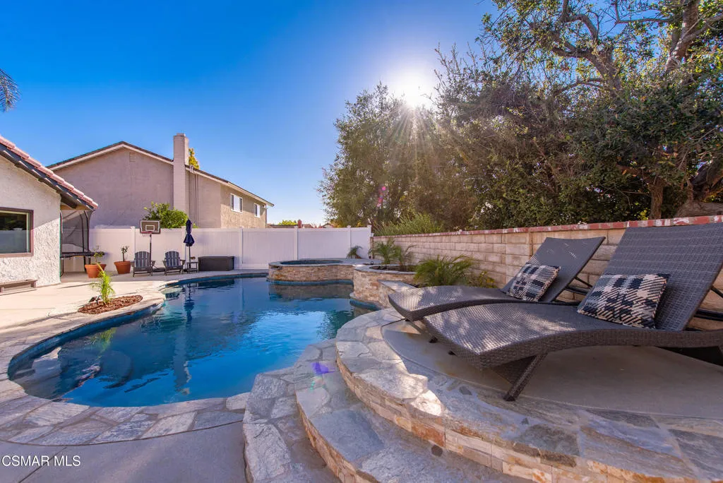 1141 Canyon Crest Court, Thousand Oaks, California 91360 home-pic-37