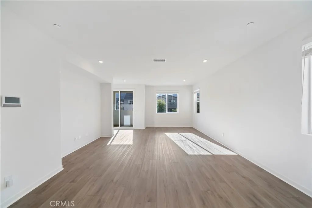 2590 Sprout Lane, Corona, California 92883 home-pic-7