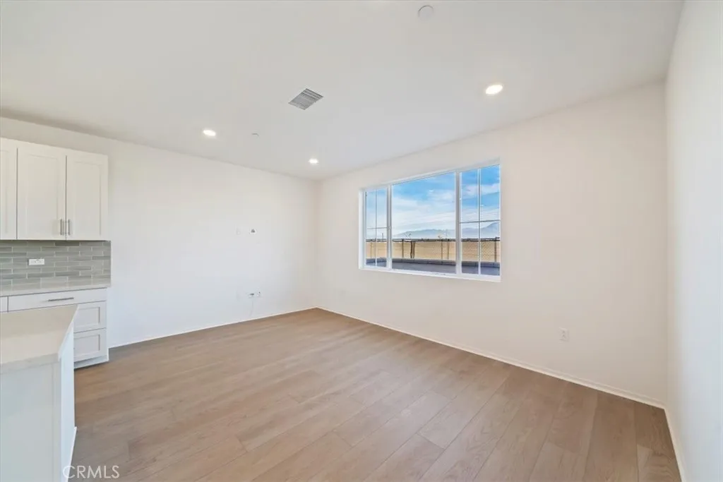 3560 S Eichler Paseo, Ontario, California 91761 home-pic-7