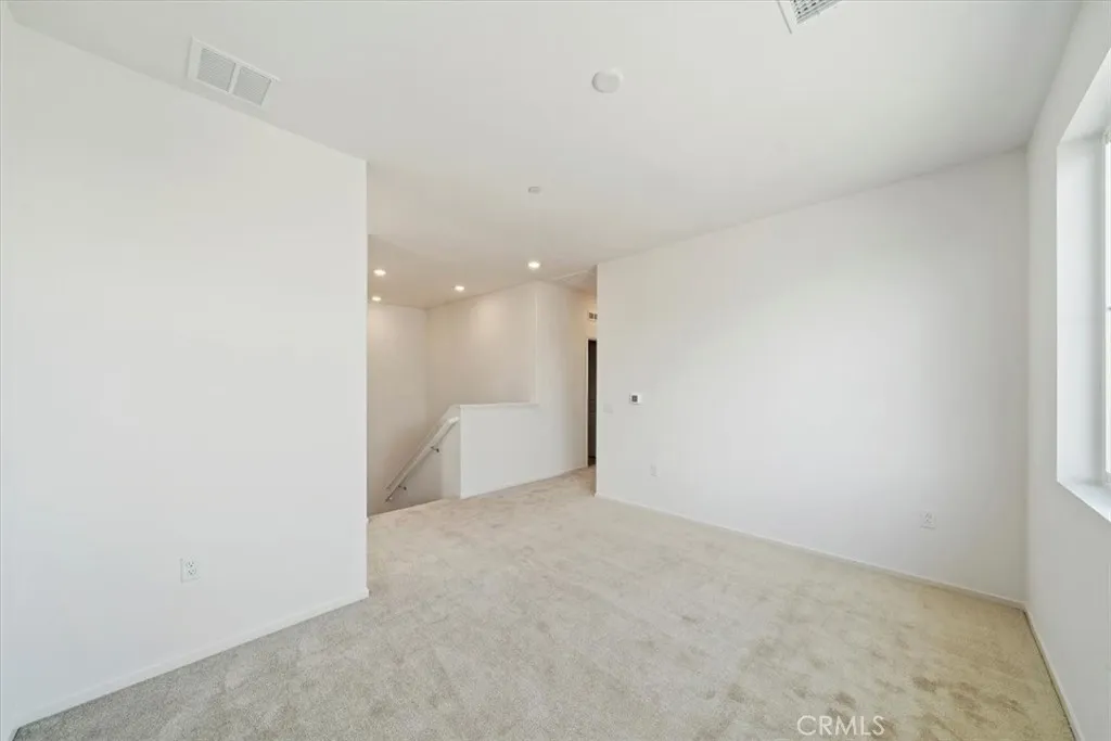 3560 S Eichler Paseo, Ontario, California 91761 home-pic-10