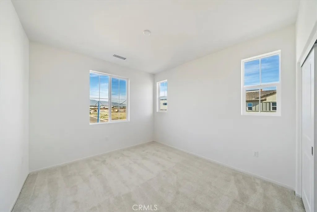 3560 S Eichler Paseo, Ontario, California 91761 home-pic-17