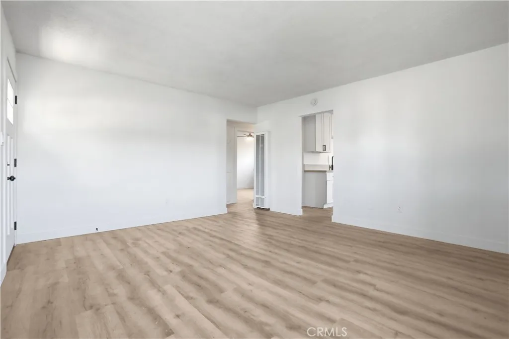 577 Herrington Avenue N, San Bernardino, California 92411 home-pic-25