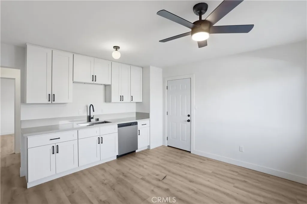 577 Herrington Avenue N, San Bernardino, California 92411 home-pic-27