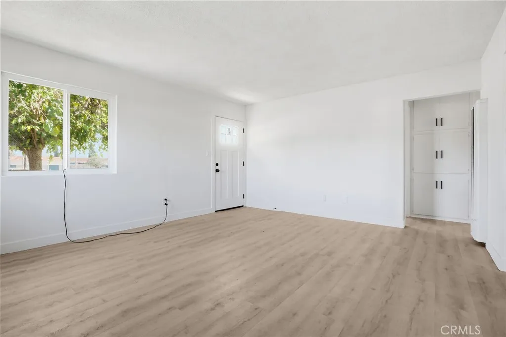 577 Herrington Avenue N, San Bernardino, California 92411 home-pic-24