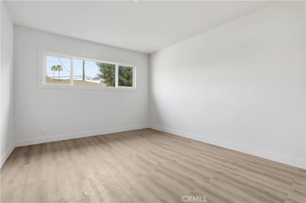 577 Herrington Avenue N, San Bernardino, California 92411 home-pic-18