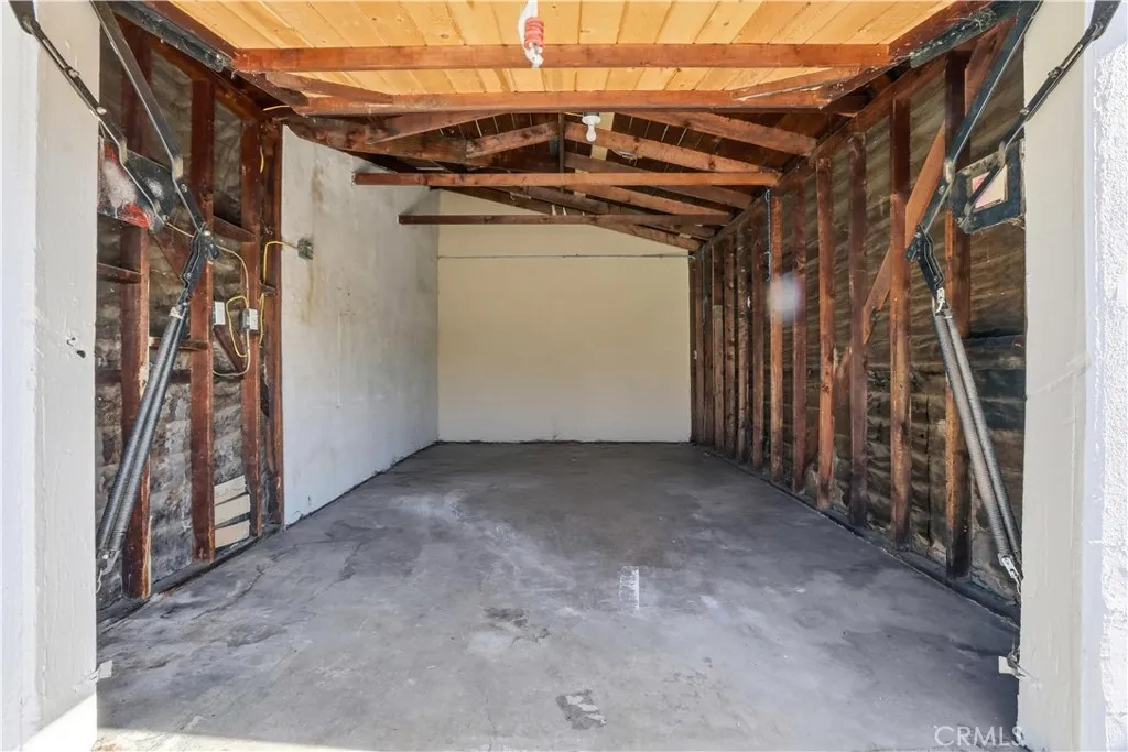 577 Herrington Avenue N, San Bernardino, California 92411 home-pic-39