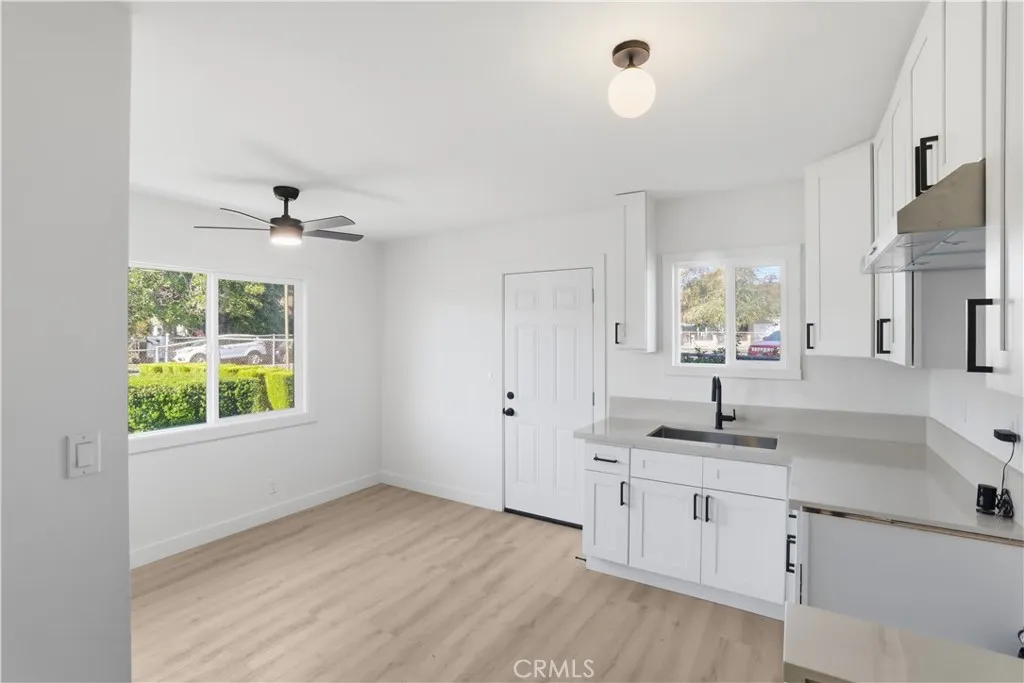 577 Herrington Avenue N, San Bernardino, California 92411 home-pic-7