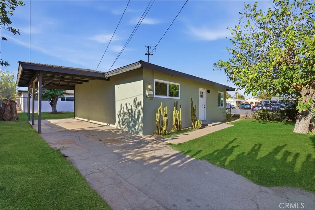 577 Herrington Avenue N, San Bernardino, California 92411 home-pic-22