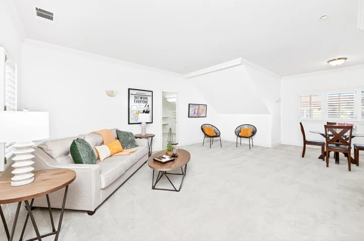 Bonus Room or 6th Bedroom