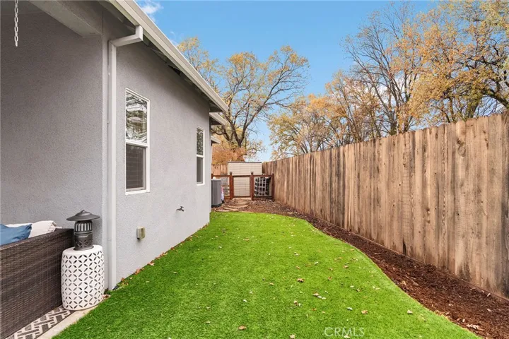 51 Jersey Brown Circle, Chico, California 95973