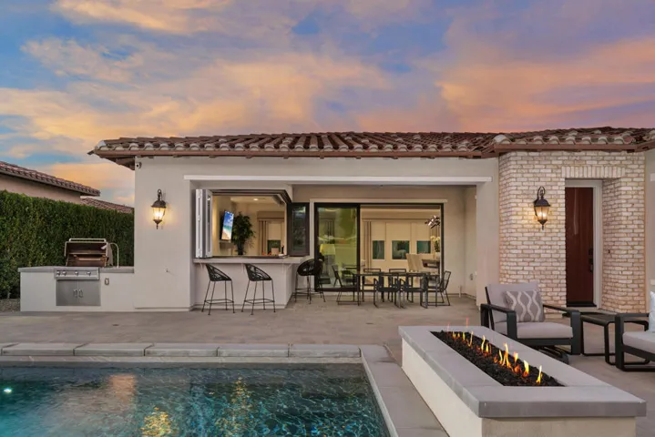 40_11961330_185242_185242-EI-140