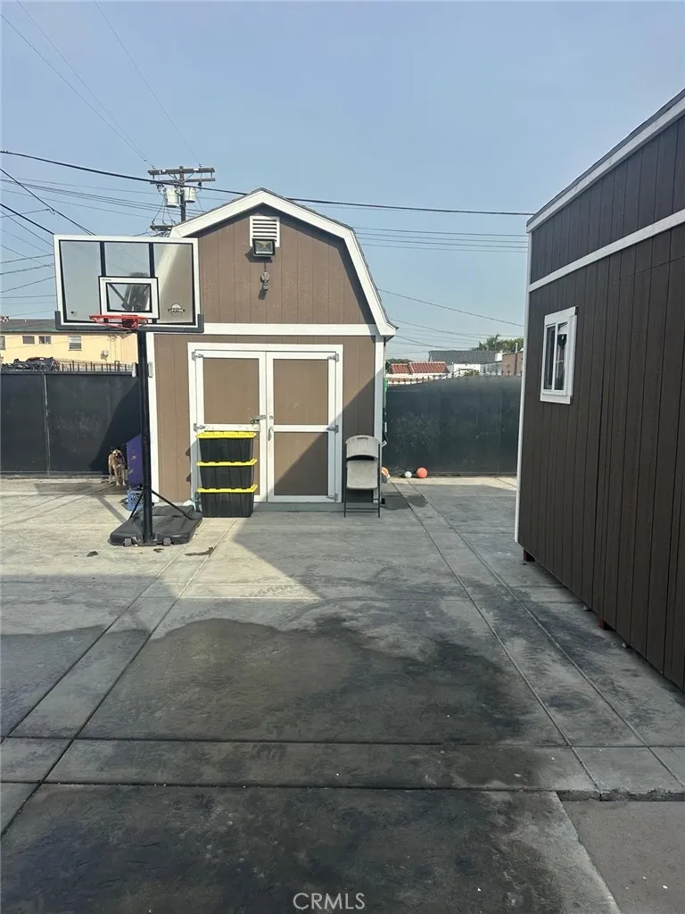 1743 W 79th, Los Angeles, California 90047 home-pic-34