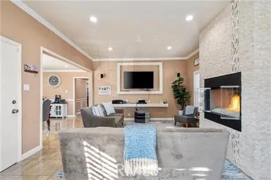 1743 W 79th, Los Angeles, California 90047 home-pic-28