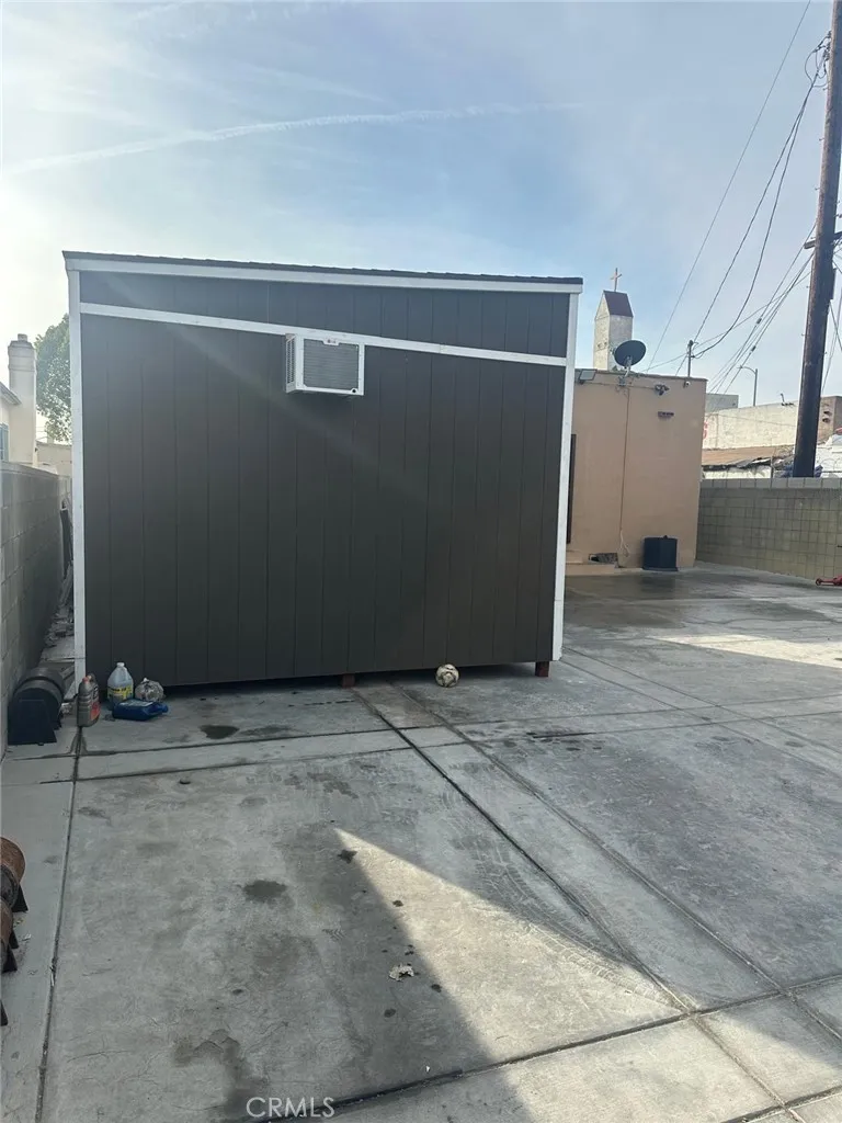 1743 W 79th, Los Angeles, California 90047 home-pic-37