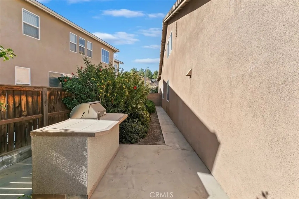 25226 Pacific Crest, Corona, California 92883 home-pic-25