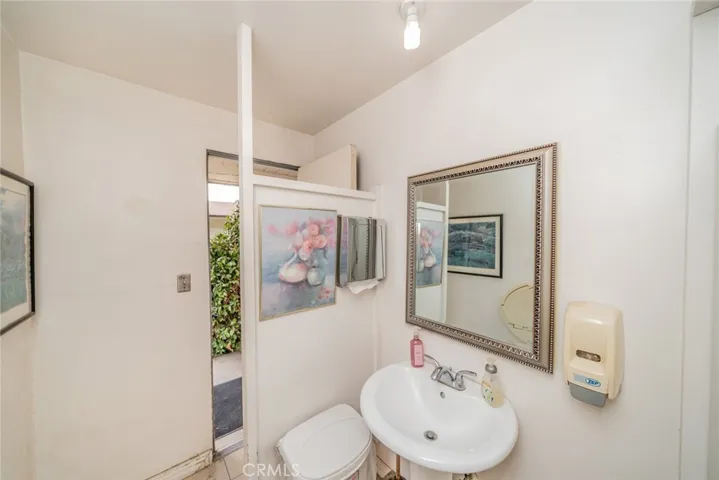 711 W C, Colton, California 92324