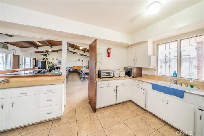 711 W C, Colton, California 92324