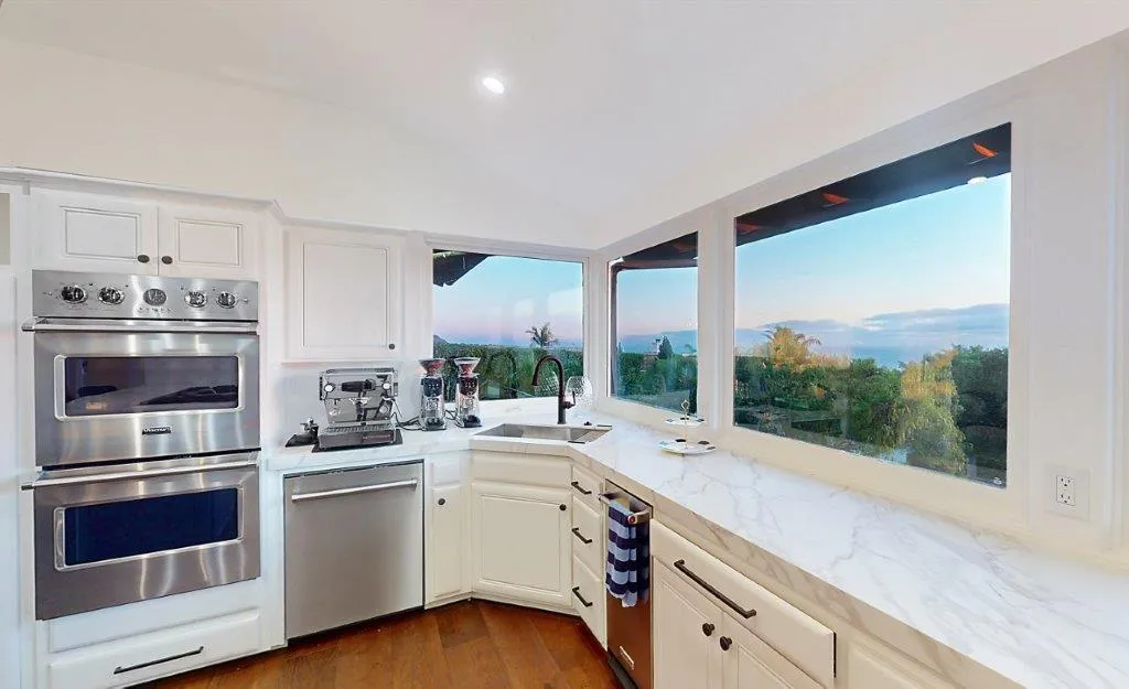 32524 Seacliff Drive, Rancho Palos Verdes, California 90275 home-pic-16
