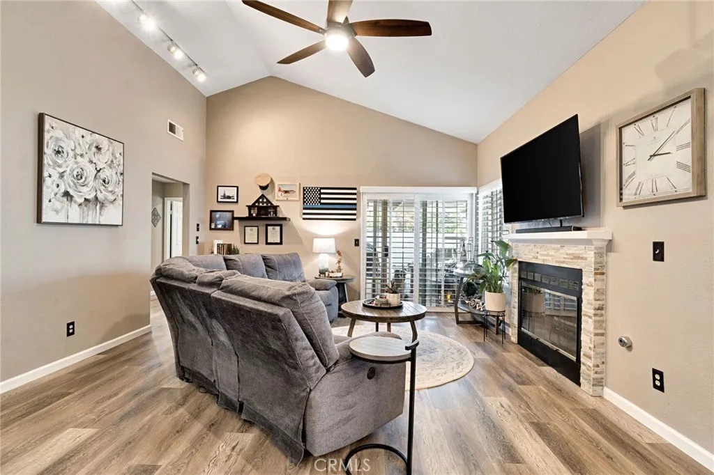 9150 N Woodlawn, Fresno, California 93720 home-pic-6