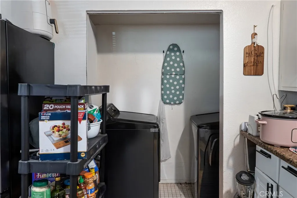 25298 Jade, Barstow, California 92311 home-pic-8