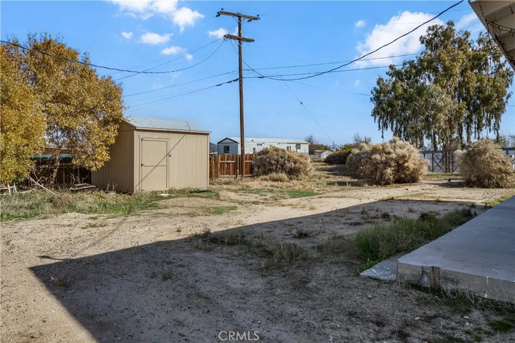 25298 Jade, Barstow, California 92311 home-pic-13