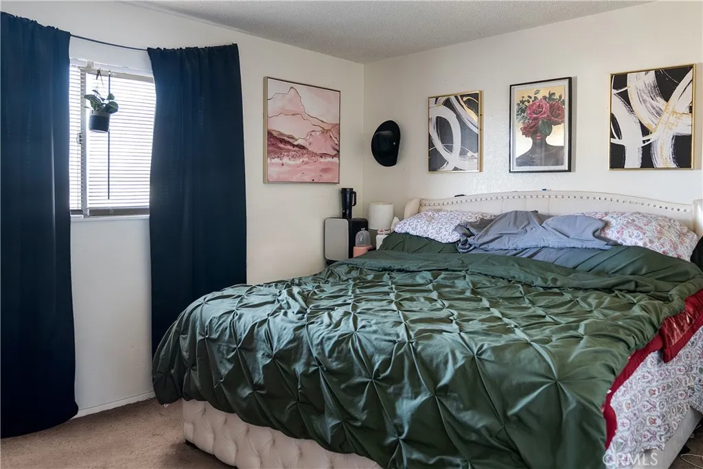 25298 Jade, Barstow, California 92311 home-pic-12
