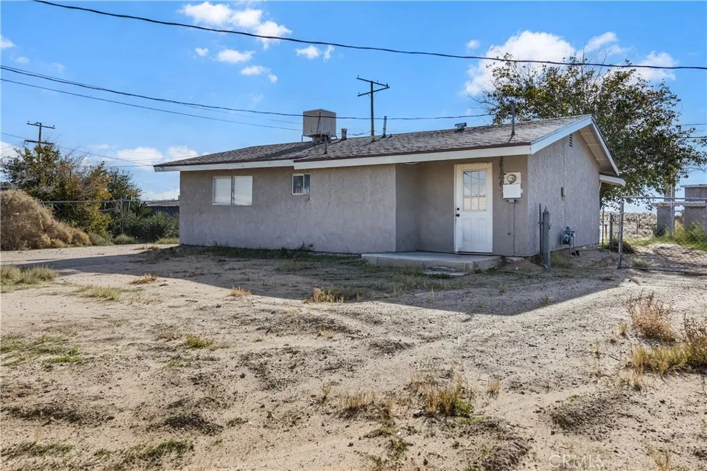 25298 Jade, Barstow, California 92311 home-pic-14