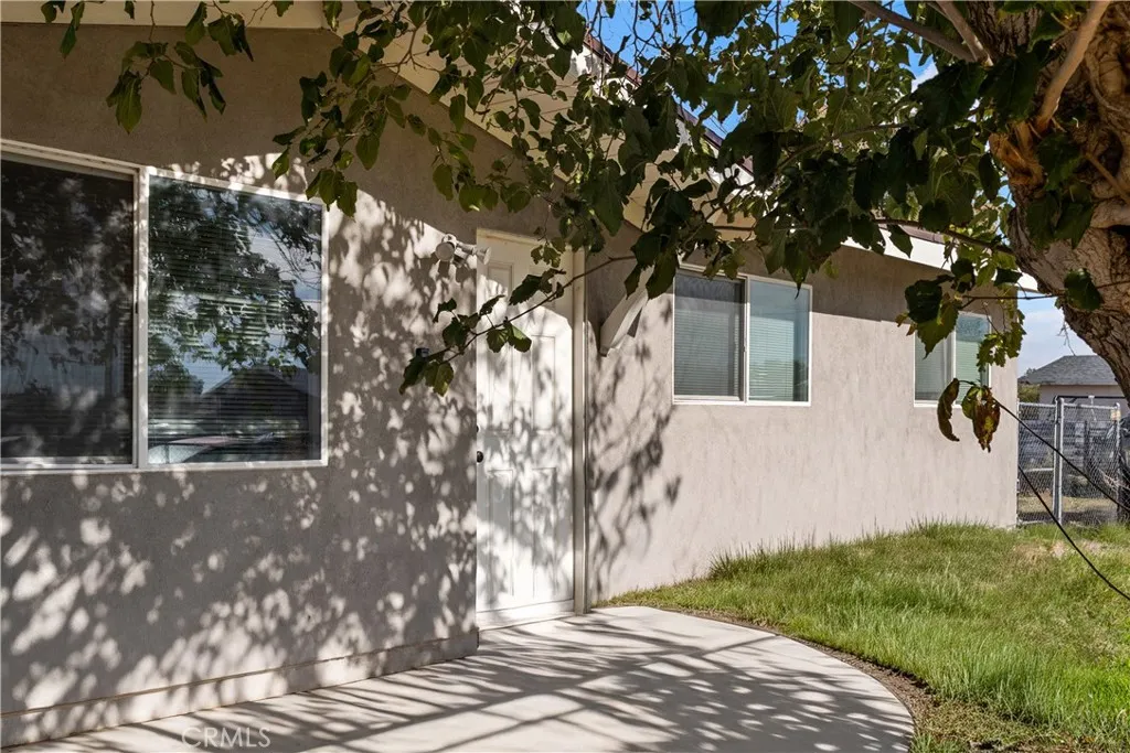25298 Jade, Barstow, California 92311 home-pic-3