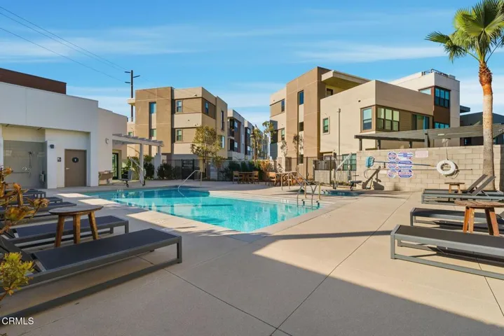 Gated Pool & Hot Tub
