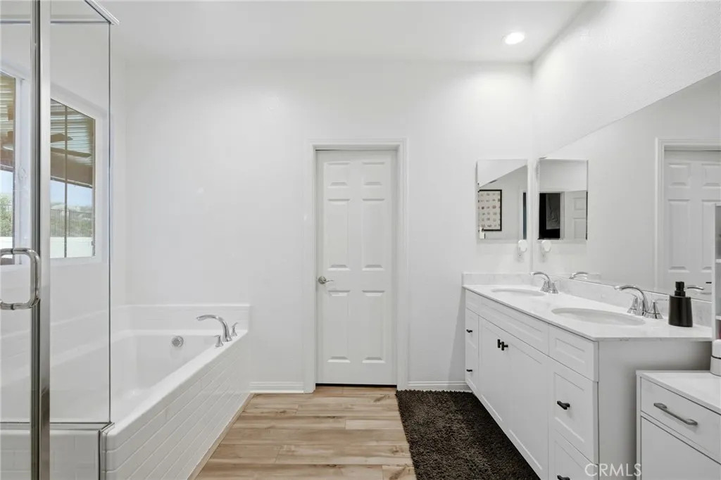 28184 Echo Court, Menifee, California 92585 home-pic-14