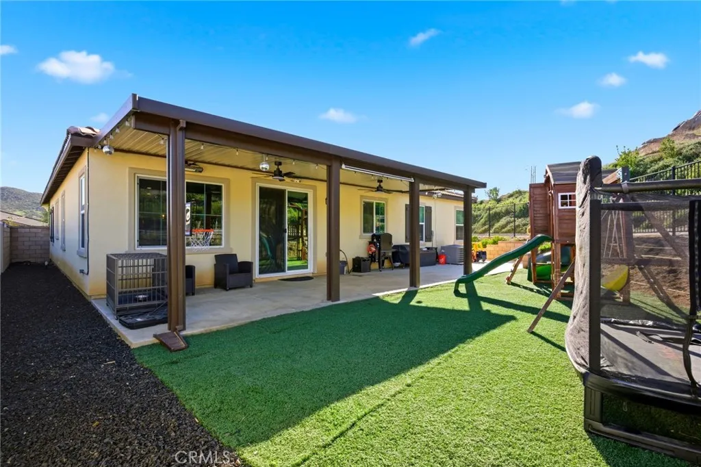 28184 Echo Court, Menifee, California 92585 home-pic-23