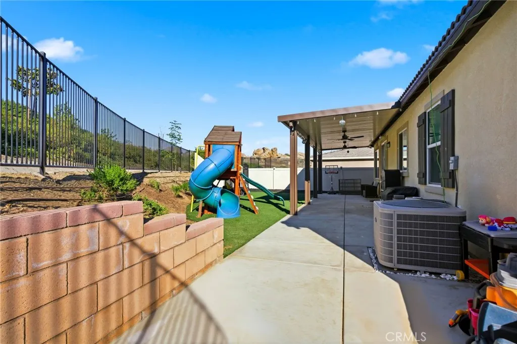 28184 Echo Court, Menifee, California 92585 home-pic-24