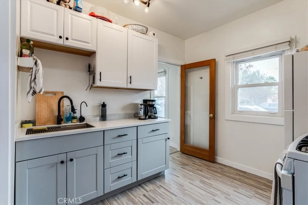 2021 Broad, San Luis Obispo, California 93401 home-pic-12