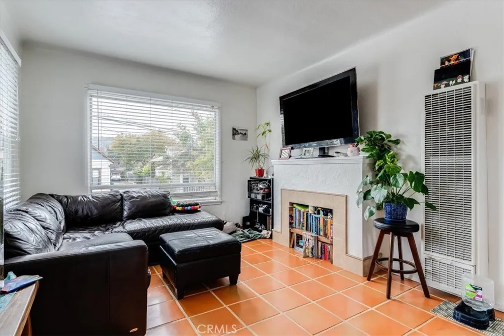 2021 Broad, San Luis Obispo, California 93401 home-pic-32