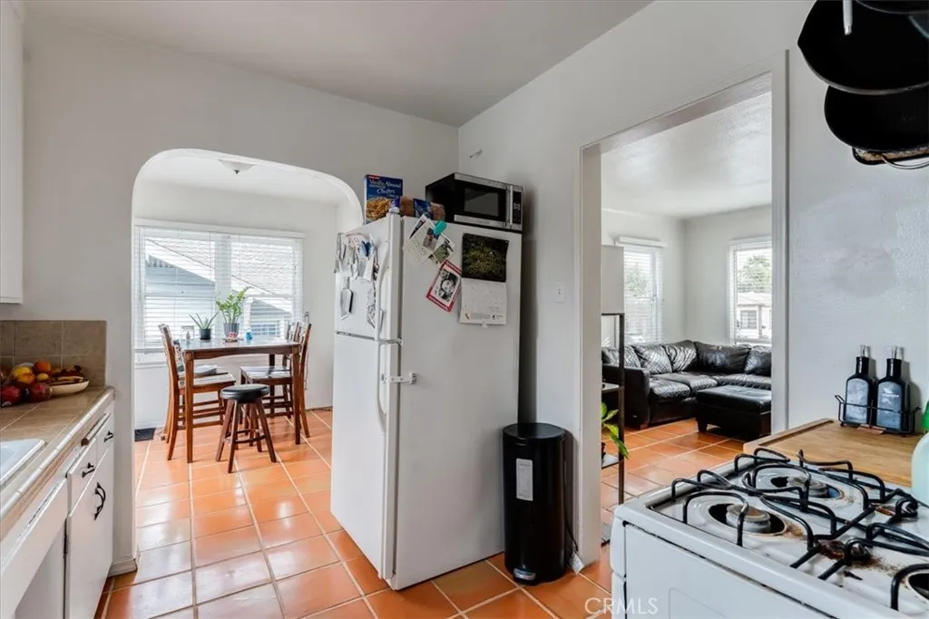 2021 Broad, San Luis Obispo, California 93401 home-pic-38