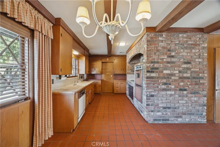 25 Buena Vista Avenue, San Luis Obispo, California 93405