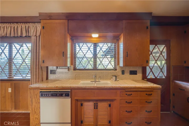 25 Buena Vista Avenue, San Luis Obispo, California 93405