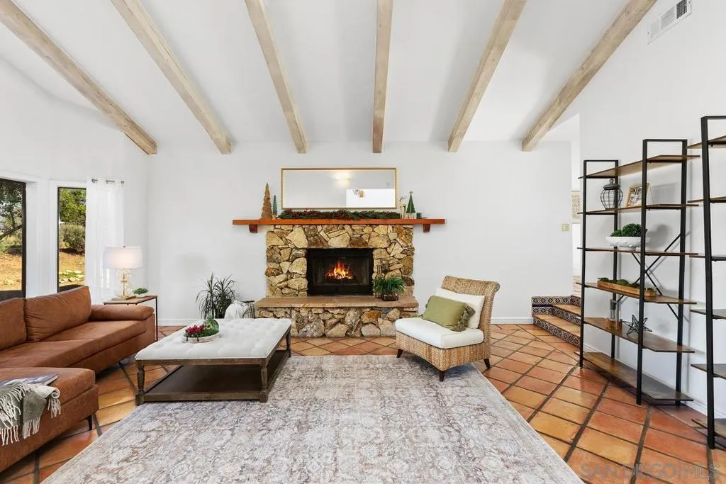 13747 49 Little Pond Rd, Valley Center, California 92082 home-pic-8